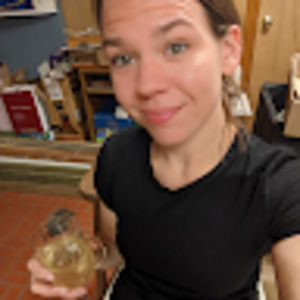 Meet your Posher, Alicia